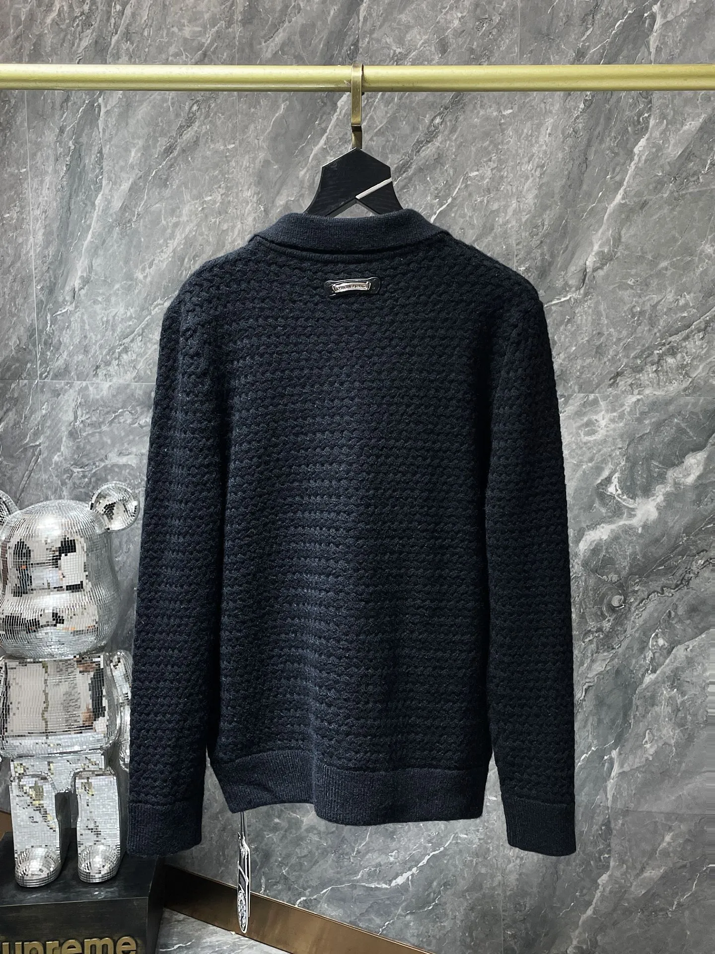 P296 Chrome Hearts sweater series Chrome waffle plaid leather cardigan sweater. Selected high-quality lamb wool high-weight fabric. Customized Chrome Hearts hardware buttons ➕ Leather label embroidery. Not the ordinary version on the market! ! Fashionable high-street must-have for men and women Recommended color: black Gray Size: S, M, L, XL